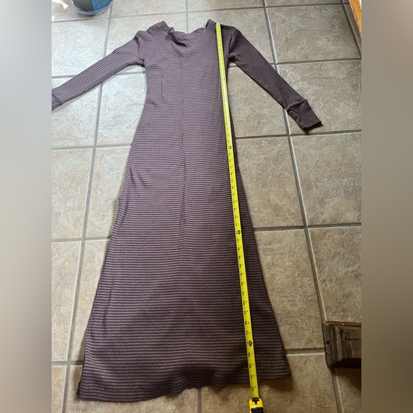 Rib Knit Bodycon Dress with Slit Sz Small - Picture 7 of 7